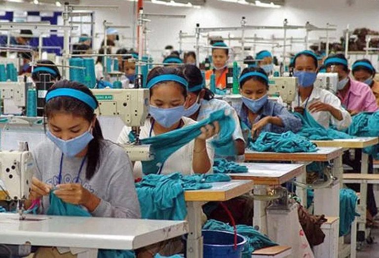 Cambodian garment manufacturer call for wage cuts