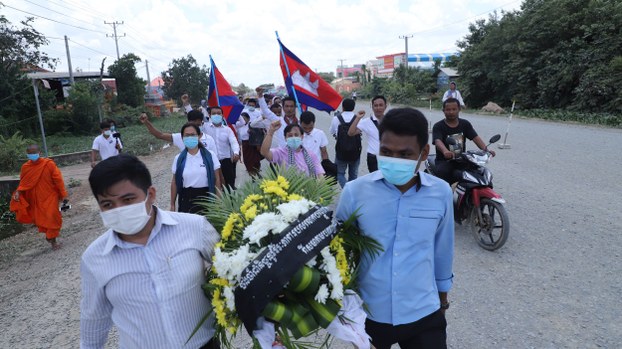 Police in Cambodia Block Activists from Attending Ceremonies on Kem Ley’s Death Anniversary