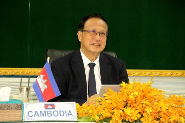 Cambodia backs use of digital technology