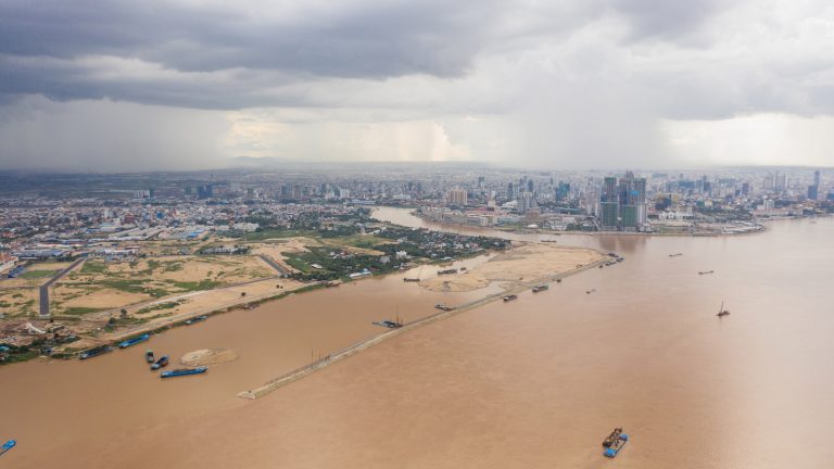 Environmental fears as new Mekong island carved out in Phnom Penh