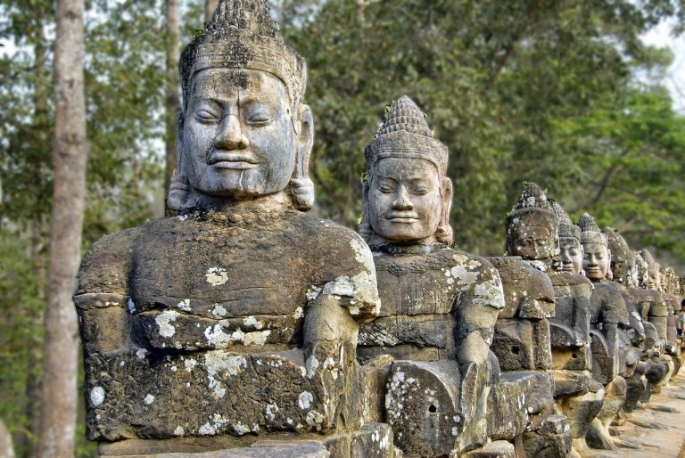 Cambodia releases list of 8 tips for foreign tourists during COVID-19
