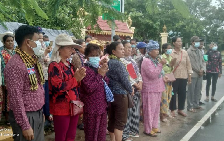 Villagers Detained After Camping Outside Koh Kong Hall in Protest