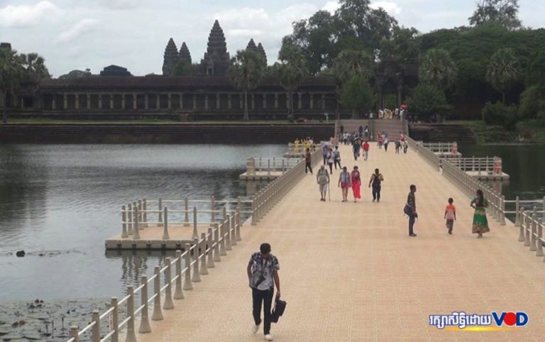 Siem Reap Road Expansions Slice Up Businesses, Homes, Livelihoods