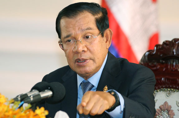 Cambodia facing microfinance meltdown threat