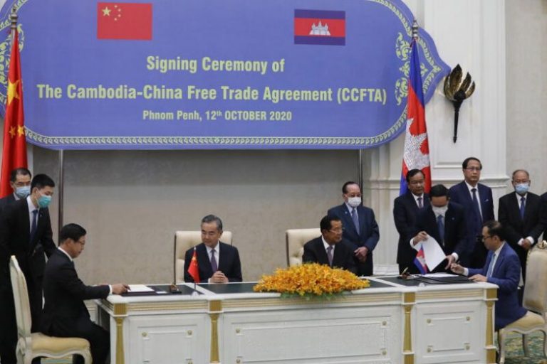 China signs Cambodia trade deal at start of regional charm offensive