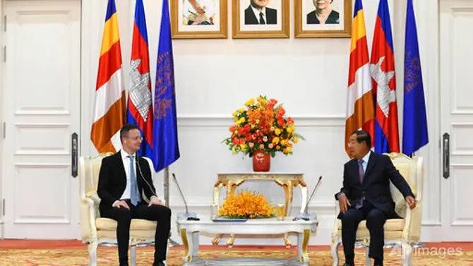 Cambodia bans state-organised events in capital over COVID-19