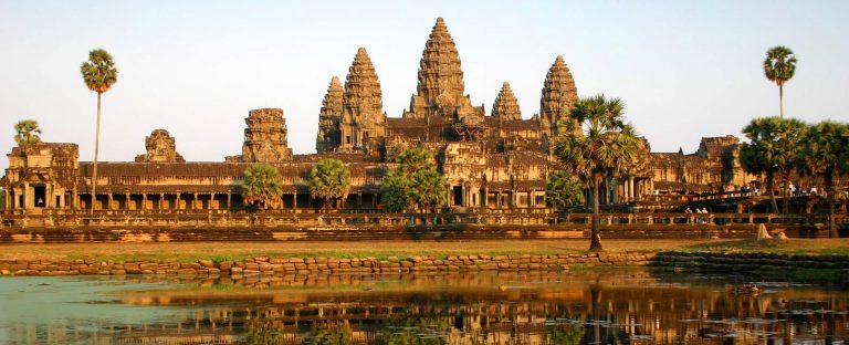 Lidar and maps reveal population of ancient Angkor