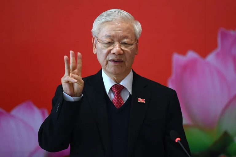 Vietnam bids to woo Cambodia, Laos from China