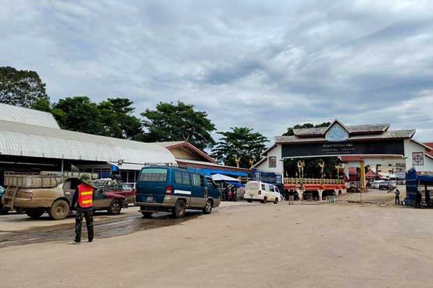 Cambodia blames border virus spread on Thai truckers