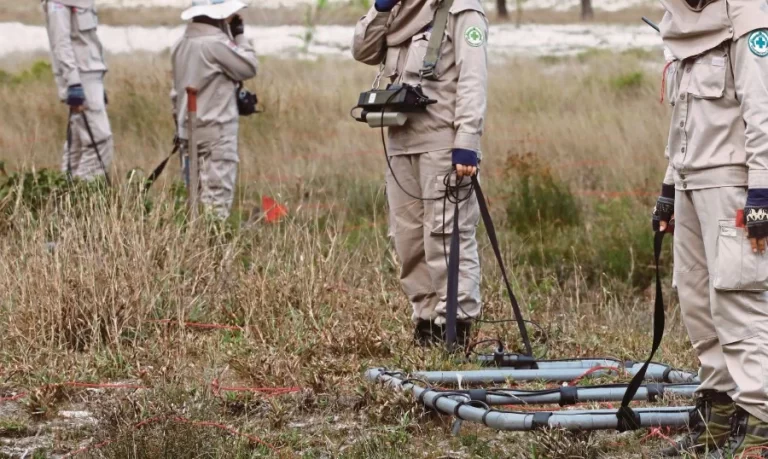 Three Cambodian deminers killed by anti-tank mines