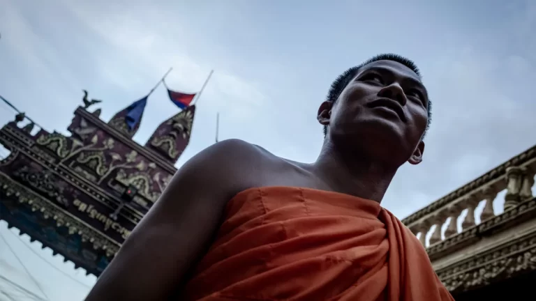 Khmer Krom Monks Cross Borders to Learn Their History