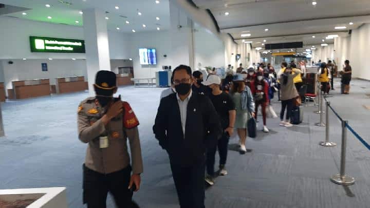 Indonesia Repatriates from Cambodia 241 Citizens Trafficked by Online Scammers