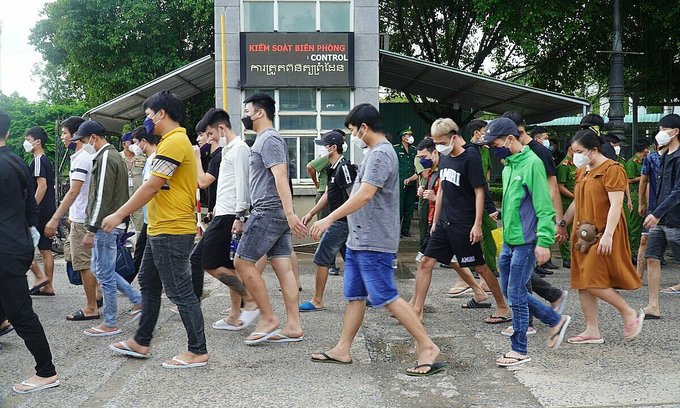 800 Vietnamese return home from Cambodia in two days