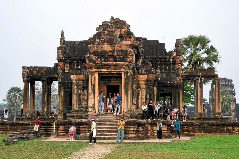 Big jump in foreign tourists to Angkor