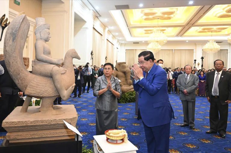 Cambodia celebrates return of ‘priceless’ stolen artifacts
