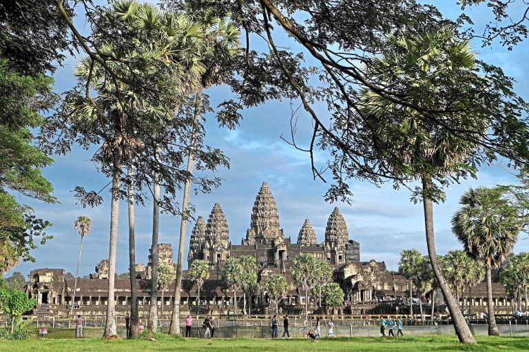 ‘Nearly 10,000 squatters leaving Angkor park’