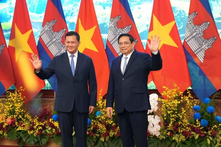 Vietnam, Cambodia agree to double bilateral trade, Mekong River cooperation
