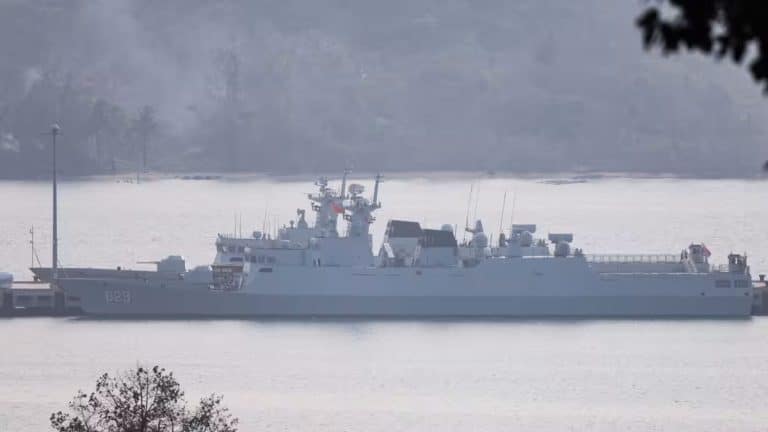 Chinese warships spotted again at Cambodia naval base