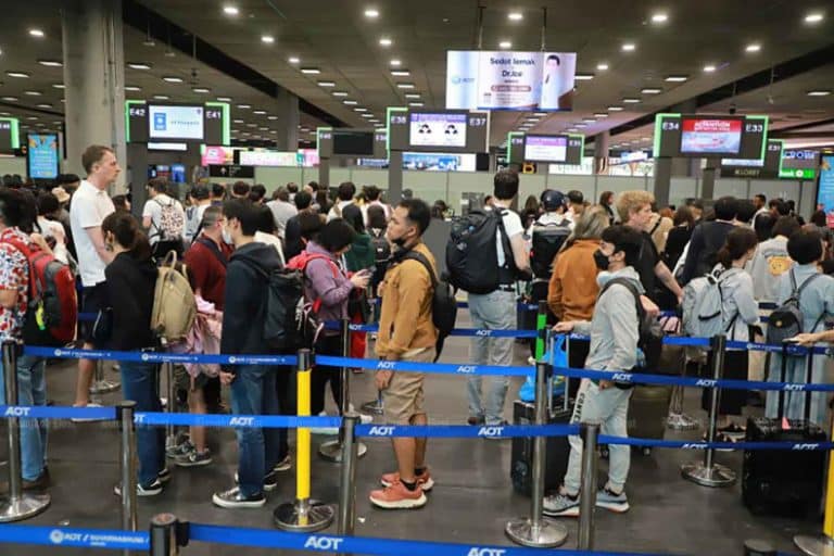 Cambodia backs Thai-led 6-country single visa plan