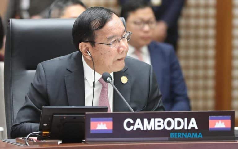 Veteran Cambodian Former Foreign Minister Sokhonn Set To Return To His Post