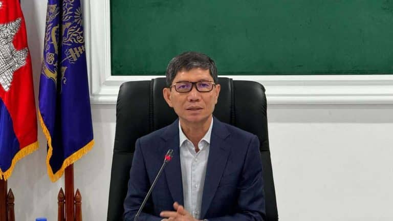 Border Power Companies Told to Drop Thai Baht Billing