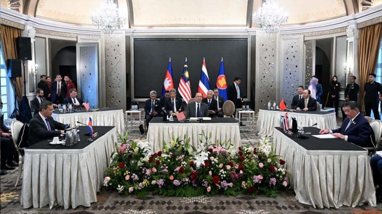 Cambodia–Thailand Border Crisis Sparks High-Level Talks