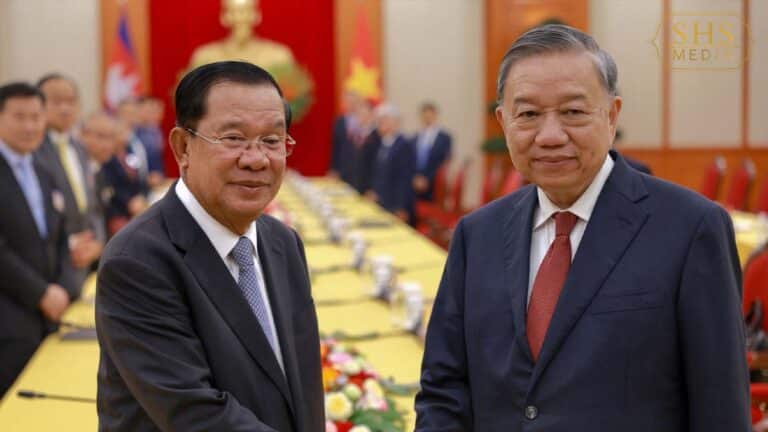 Vietnam urges Hun Sen to deepen party ties with ruling CPP