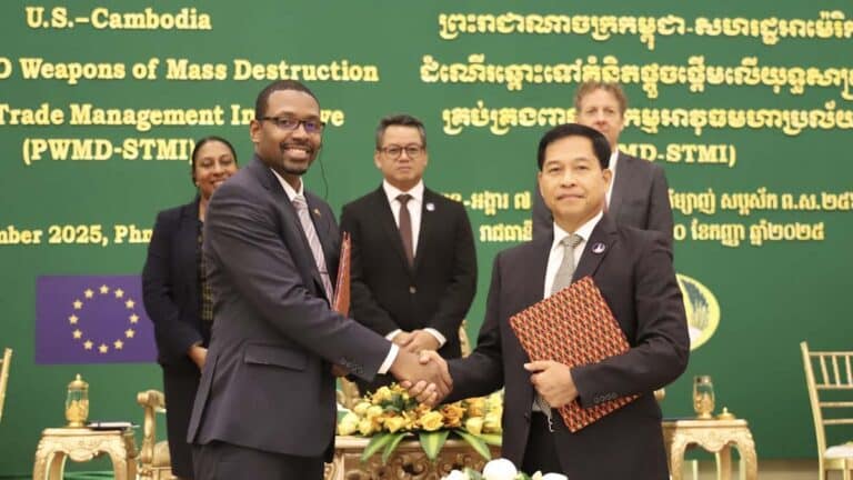 Observers Say Cambodia’s Cooperation with US on Arms Trade Shows Stronger Diplomacy