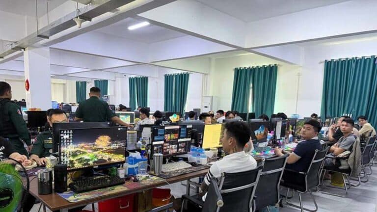 Cambodian police detain 30 Vietnamese nationals over online scam operations